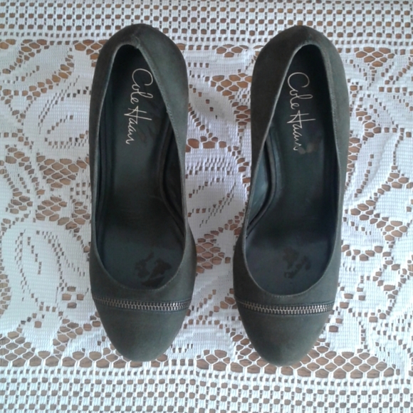 *HOST PICK!!! Cole Haan green suede feel heels - Picture 8 of 8